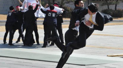 韓国でのテロ対策演習は、アクション映画の撮影に近い
