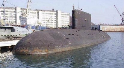 In Nakhodka, a submarine partially sank while being towed for disposal