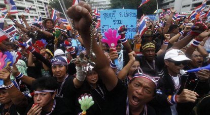 Таиланд: ноябрьская весна?
