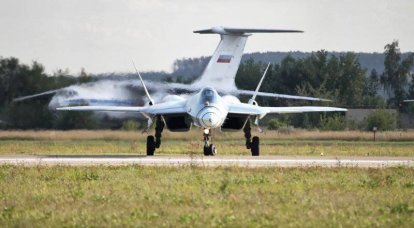 러시아 공군 100의 2 부분 - 단일 및 그룹 곡예 비행