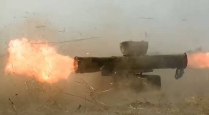 Попадание ПТУР в грузовик с украинскими боевиками попало на видео