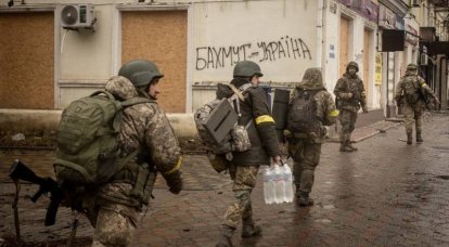 In Kiew glauben sie, dass die Kämpfer des PMC Wagner beabsichtigen, das Mariupol-Szenario in Bakhmut zu nutzen, um mehrere Kessel zu bauen
