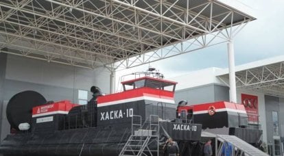 Interested military hovercraft "Huska-10" is being tested