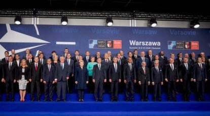 Странности двух Варшавских договоров