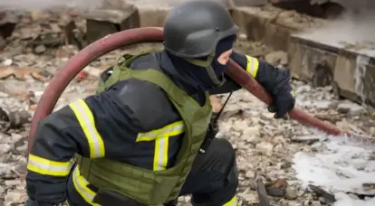 Kiev rejimi dün Nikolaev'de yaşanan patlamaları askeri personelin ölümüyle "kaza" olarak değerlendiriyor