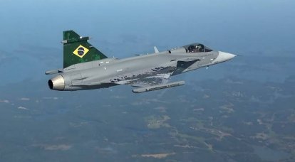 En Suecia, comenzó a armar el primer "Gripen F" de dos plazas para la Fuerza Aérea Brasileña