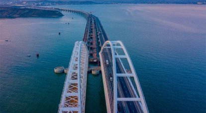 Украинский эксперт: Крымский мост построили не там