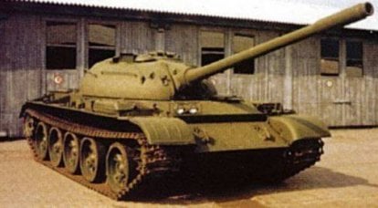 T-54 - el orgullo del edificio de tanques soviéticos