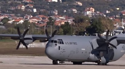 C-130 fue notado nuevamente: el transportador Hércules "aró" el suelo al aterrizar
