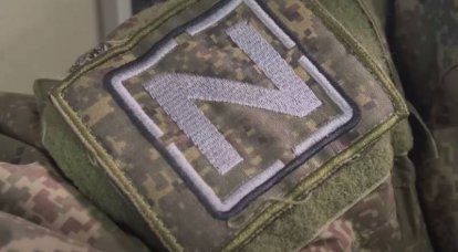 افسر سیاسی تیپ 15 تفنگ موتوری با علامت تماس "روش" به سربازان از ارزش جان هر یک از آنها گفت.