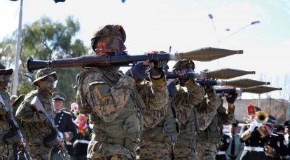 ボリビアの軍隊。 アンデスの国はどのように自らを守っているのか