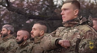 National Battalion "Azov"는 우크라이나 군대로의 전환 및 여단 구성에 대한보고를 거부했습니다.