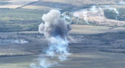 Rus drone, VKS avcı uçağının bombalanmasını filme aldı