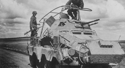 İkinci Dünya Savaşı'nın tekerlekli zırhlı araçları. 12’in bir parçası. Alman ağır zırhlı araçları Sd.Kfz.231 (8-Rad) ve Sd.Kfz.234