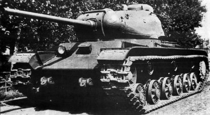 Tanque pesado KV-85