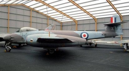 The first English combat jet fighter "Meteor FI"