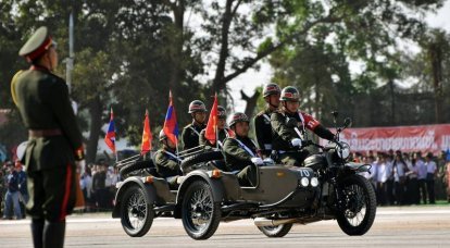 Армия Лаоса пересела на российские мотоциклы "Урал"