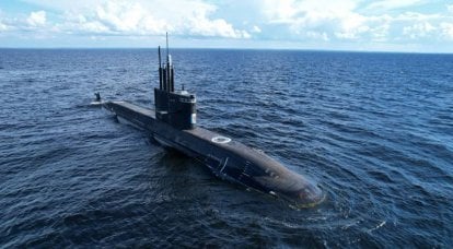 Submarino diesel-elétrico "Kronstadt" projeto 677 "Lada" continua testes no mar
