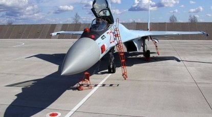 Su-35C - 승리의 퍼레이드의 하이라이트