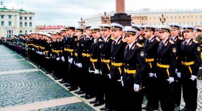 Парламент разрешил офицерам ВМФ ношение кортика пожизненно