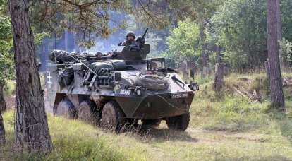 Véhicules blindés de transport de troupes slovènes LKOV Valuk pour l'Ukraine