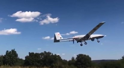 O Comandante-em-Chefe das Forças Armadas da Ucrânia anunciou os ataques do UAV Bayraktar em equipamentos militares da Federação Russa