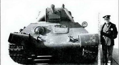 在美国的Aberdeen试验场测试T-34和KV。 1942年
