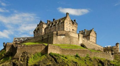Эдинбургский замок: крепость королей, одетых в юбки