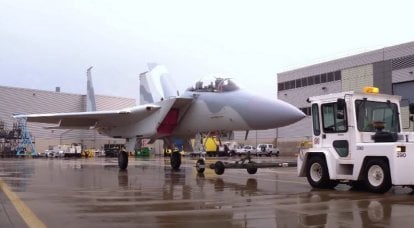 "Hız ve manevra kabiliyetinde en iyilerden biri": Katar ilk F-15QA avcı uçağı grubunu aldı