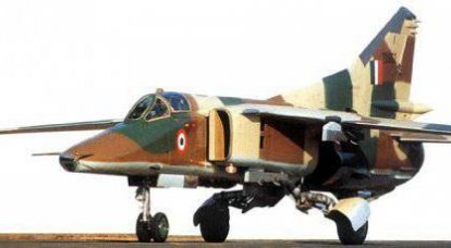 Индийский истребитель МиГ-27 упал на деревню, есть жертвы