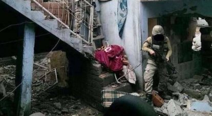Türkiye'nin güneydoğu bölgelerinin sakinleri, yetkililer tarafından yürütülen terörle mücadele operasyonu nedeniyle evlerini terk ettiler