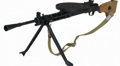 勝利の武器。 「Degtyaryov Infantry」-機関銃DP 85年