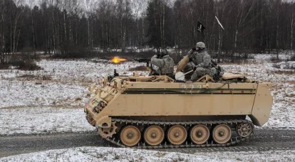 Αμερικανικά τεθωρακισμένα οχήματα μεταφοράς προσωπικού M113 για τον ουκρανικό στρατό