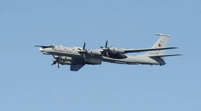 Экипажи противолодочных самолётов Ту-142 отработали дозаправку в воздухе