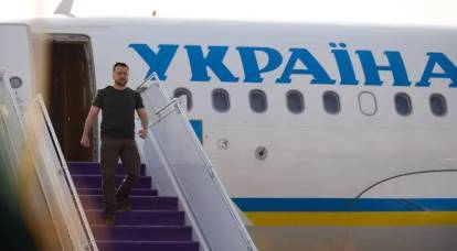 Экс-премьер Украины Азаров: Зеленский уже давно подготовил себе пути бегства на Запад