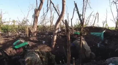 “Menggali parit itu bermasalah”: Militer Ukraina mengeluh kepada media Barat tentang aktivitas UAV Rusia