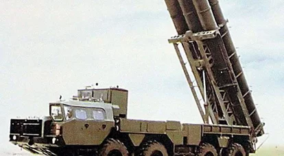 تم إنشاؤه للهروب - نظام الصواريخ ذاتية الدفع RK-55 مع KRBD KS-122 "الإغاثة"