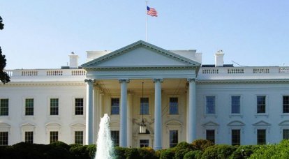 Das Weiße Haus wählt „geeignete Reaktionsmaßnahmen“ gegen die Russische Föderation, deren Cyberangriffe „das politische System“ der Vereinigten Staaten untergraben