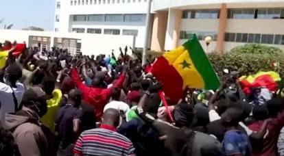 Neuer Präsident Senegals: Es ist Zeit für Frankreich, das Land zu verlassen, und wir müssen alle Vereinbarungen mit Paris überdenken