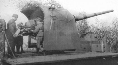 Tren blindado Parte de 3. Baterías de artillería pesada y baterías de defensa aérea.