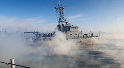 Das Boot der ukrainischen Marine „Slavyansk“ vom Typ Island trainierte das Segeln in einem Sturm auf dem Schwarzen Meer