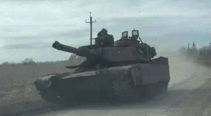 „Soha nem érnek el a frontra”: az ukrán fegyveres erők amerikai M1A1 Abrams tankjai továbbra is a hátsó területeken vannak