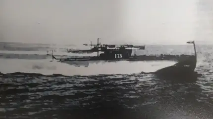 Strony z „Kolekcji Marynarki Wojennej”: atak torpedowy na flotę niemiecką w zatoce Luu