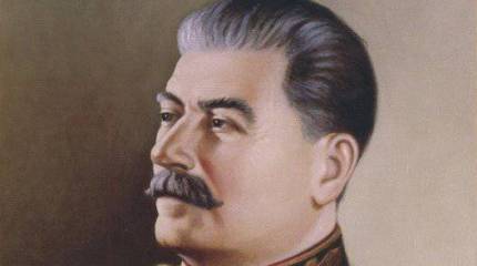 Сталин принял страну с неграмотной, озверелой, голодной деревенщиной, а оставил великую державу, которую до сих пор проедают и разворовывают