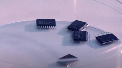 Байден новыми запретами в сфере микрочипов старается сдержать усилия Китая по созданию оружия с искусственным интеллектом