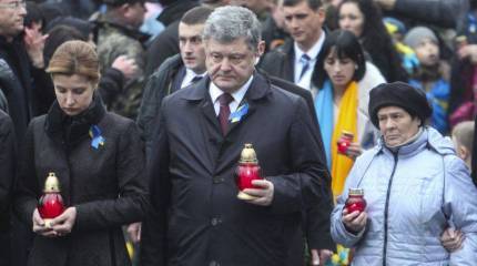Порошенко поблагодарил прибалтийские правительства за отказ от вхождения в антиигиловскую коалицию