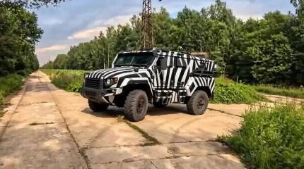 На автомобили ВС России стали наносить чёрно-белые полосы для обмана дронов ВСУ