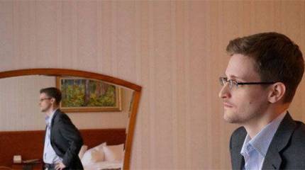 Вице-канцлер ФРГ: Вашингтон угрожает нам санкциями, если мы предоставим убежище Сноудену