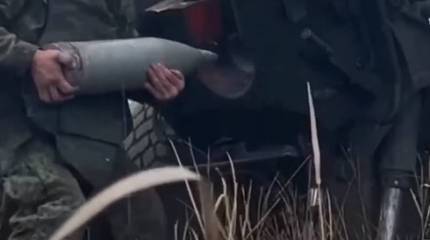 На вооружении ВСУ впервые замечены румынские копии гаубицы Д-20