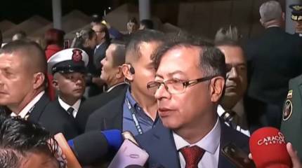 После слов нового президента Колумбии о том, что США разрушают экономики мира, с ним встретился директор ЦРУ